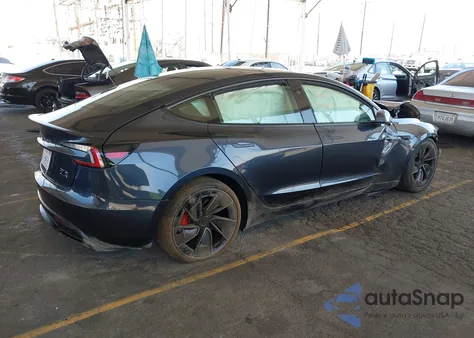 2025 Tesla Model 3 Performance из США, поврежденный, VIN 5YJ3E1ET7SF986848